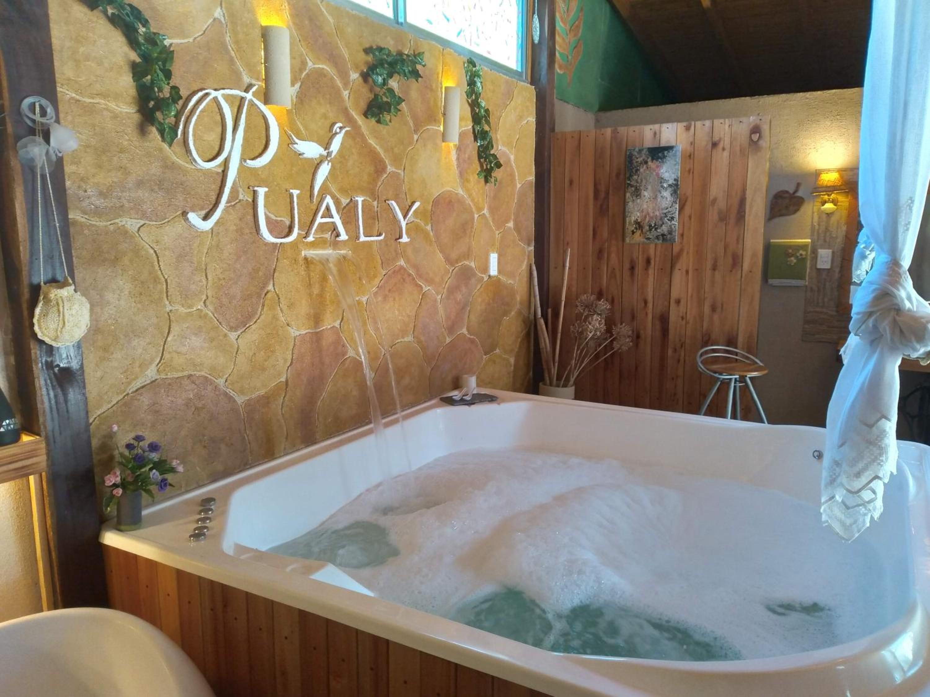 Pualy Resort & Spa