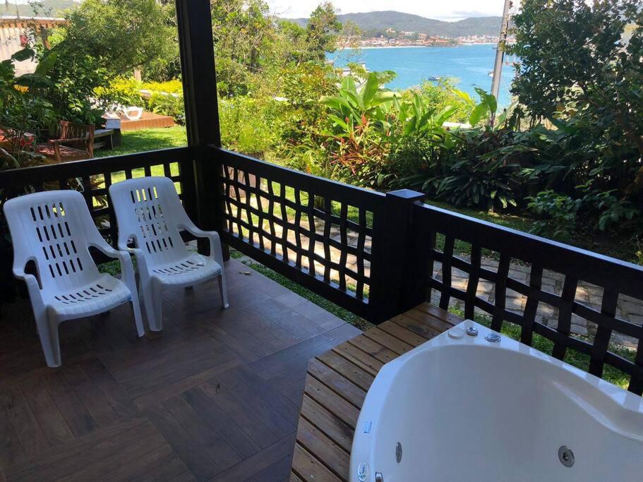 Apto 2 - com Jacuzzi e Vista Mar - Morada do Ganso Bombinhas
