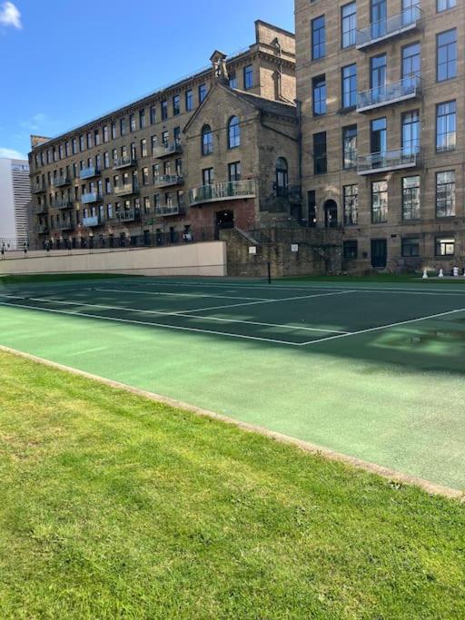 Sensational Saltaire Stay