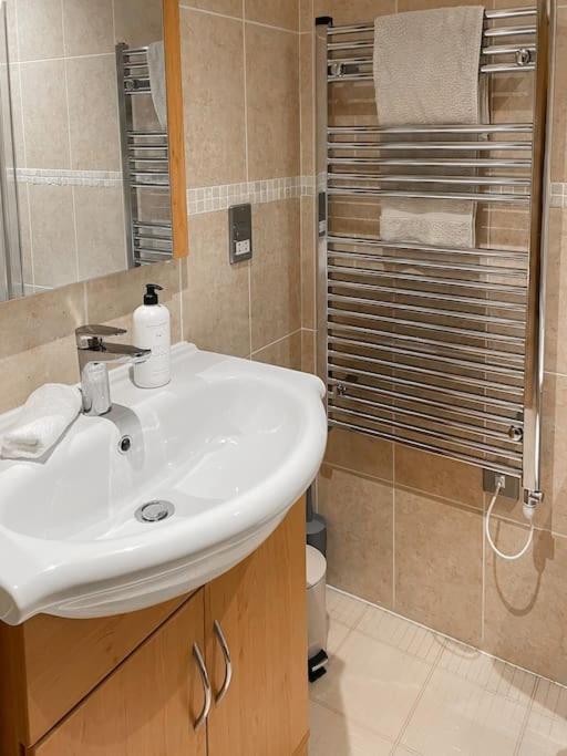 Sensational Saltaire Stay