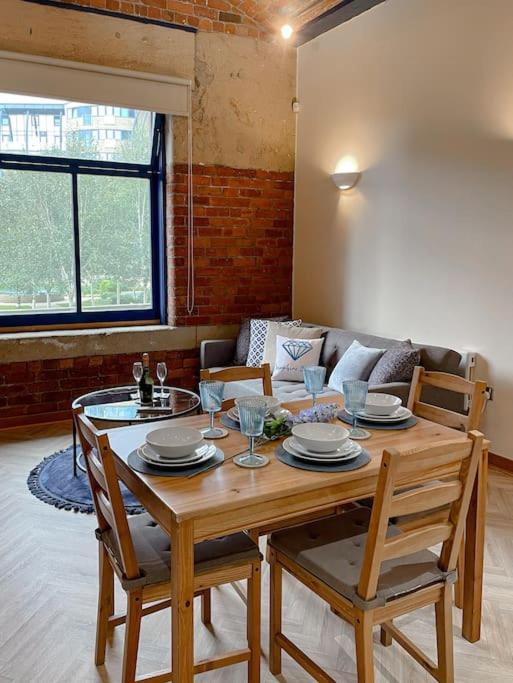 Sensational Saltaire Stay
