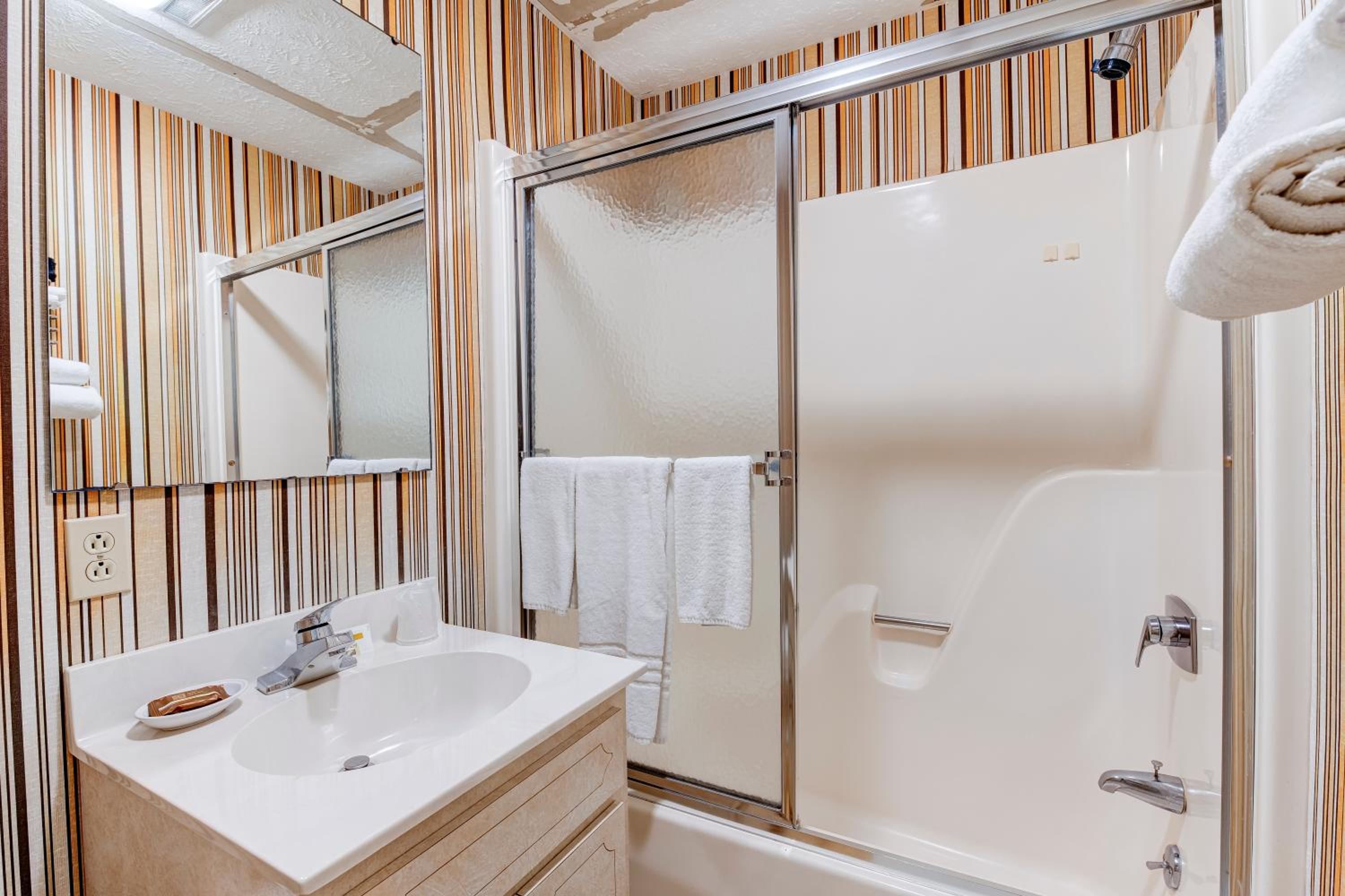 Lodge at Mount Mitchell view 5
