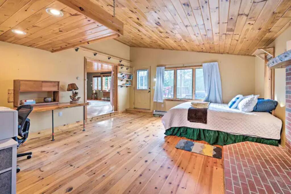 NEW! White Mountains View Escape
