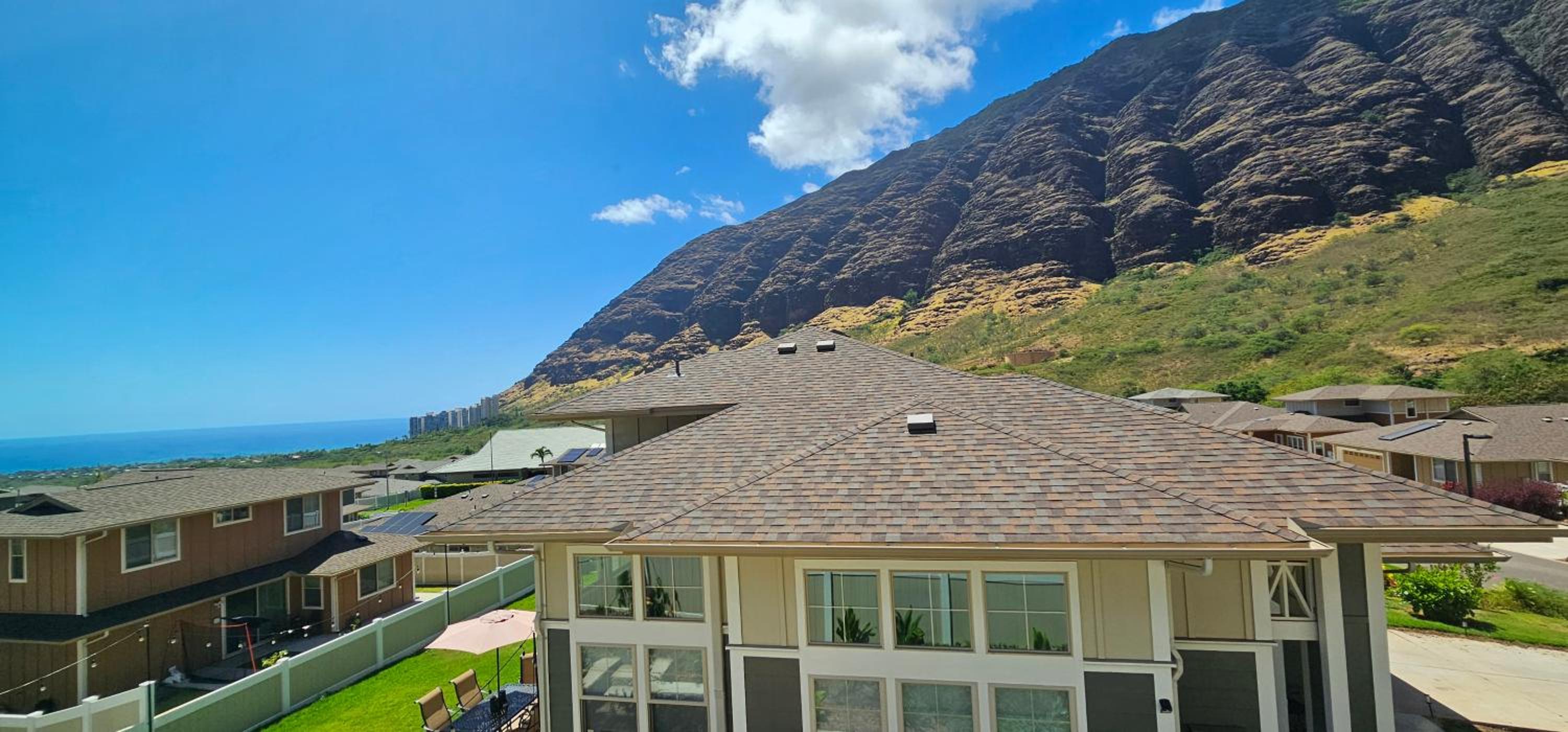 Paradise Ohana Ocean View Oasis with community Pool, Spa, Gym and Rec Area with PingPong, Air Hockey and Foosball
