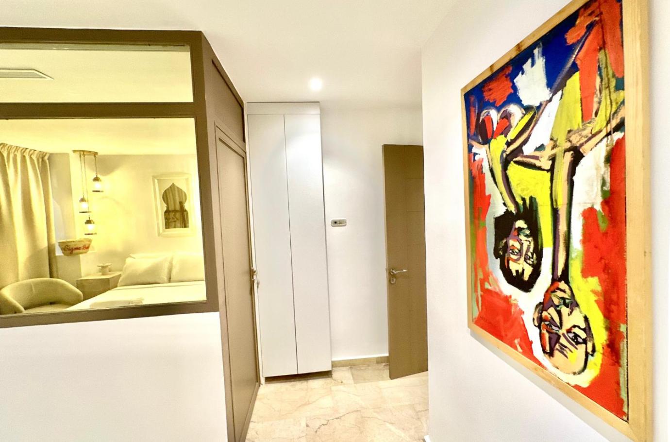 hotel room