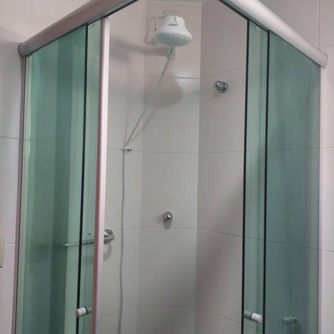Apartamento com 2 quartos a 50m da Praia do Forte!