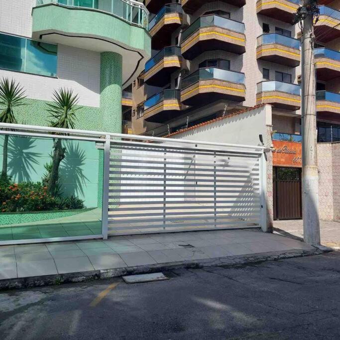 Apartamento com 2 quartos a 50m da Praia do Forte!