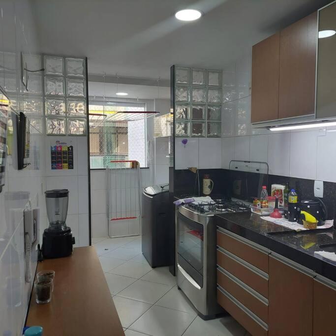 Apartamento com 2 quartos a 50m da Praia do Forte!