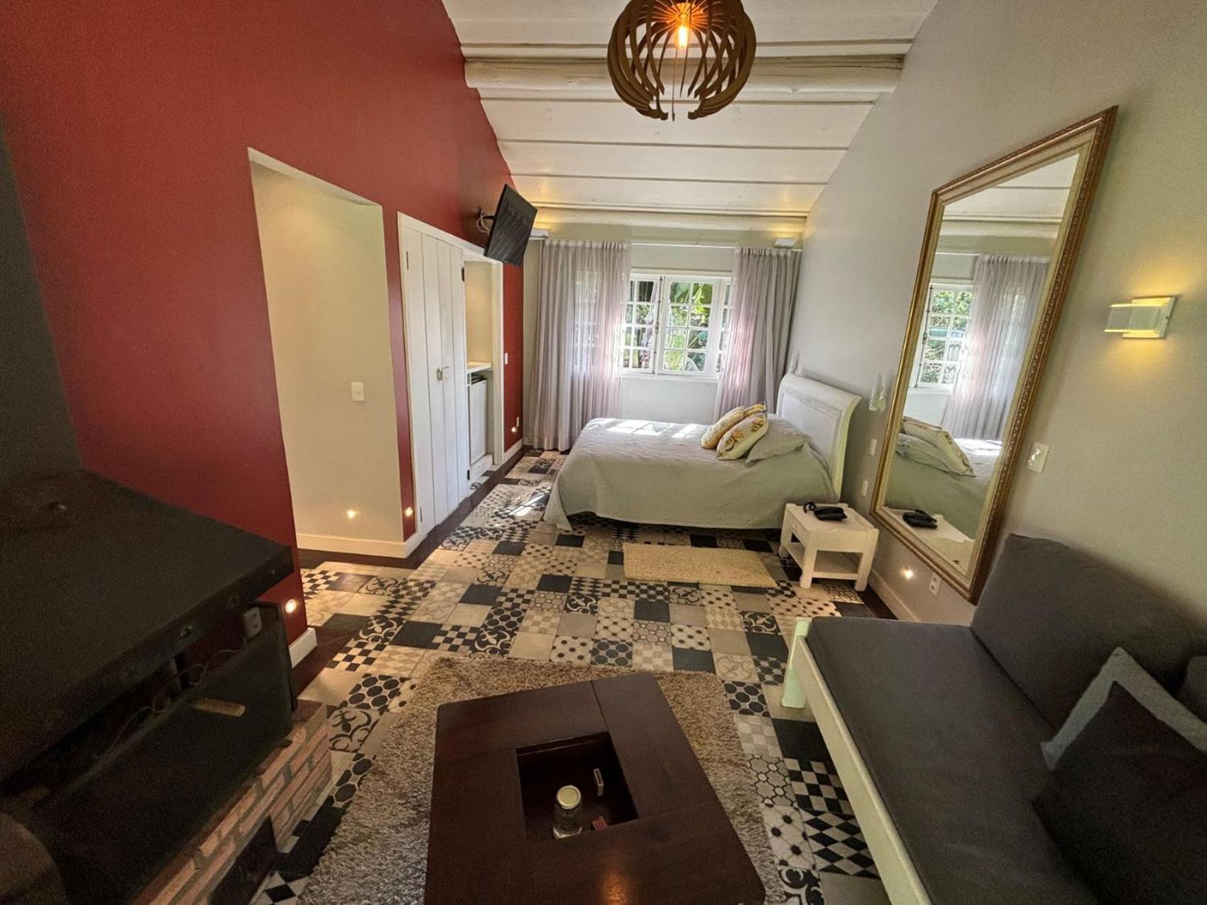 Auberge Suisse Pousada