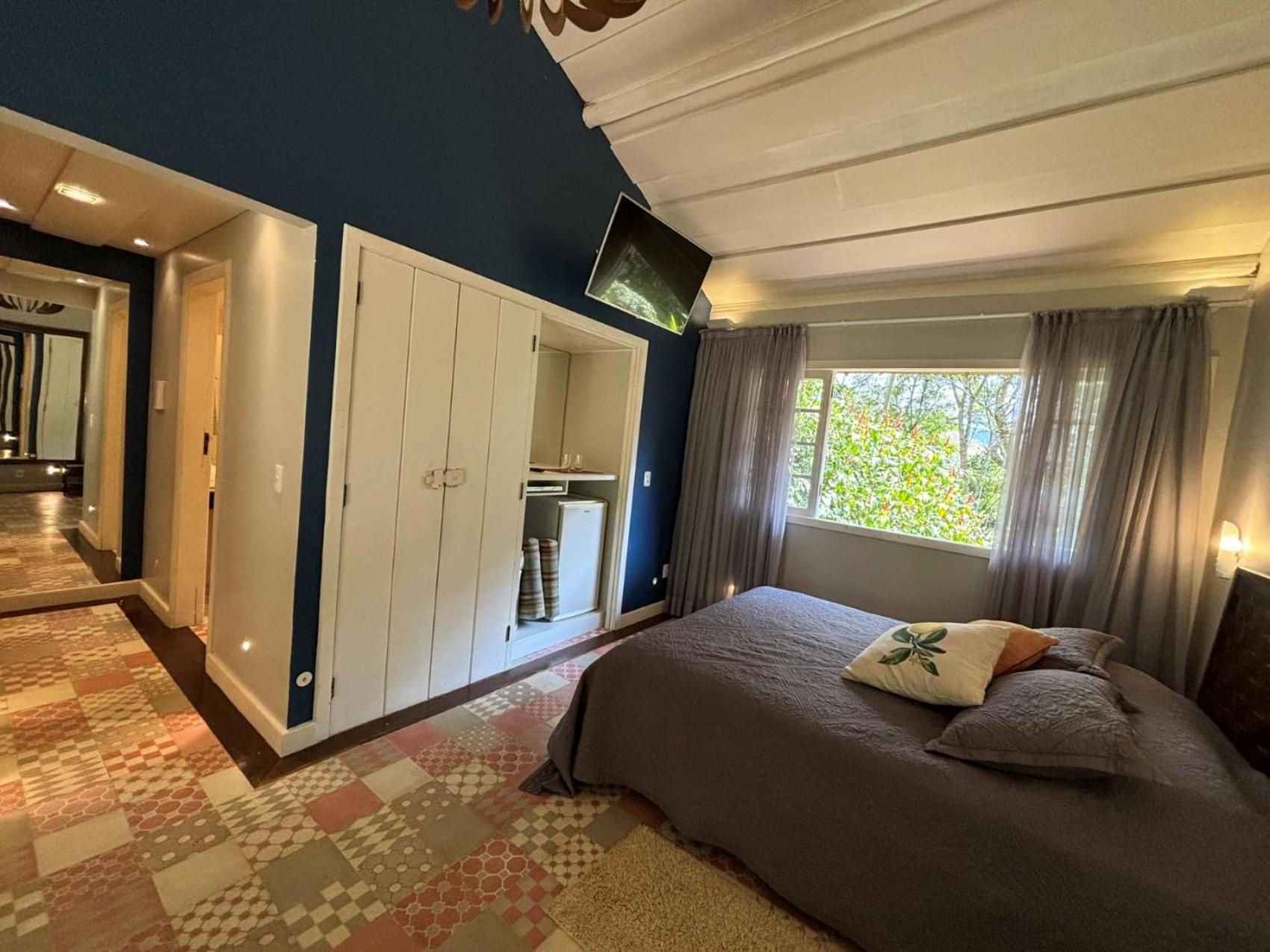 Auberge Suisse Pousada