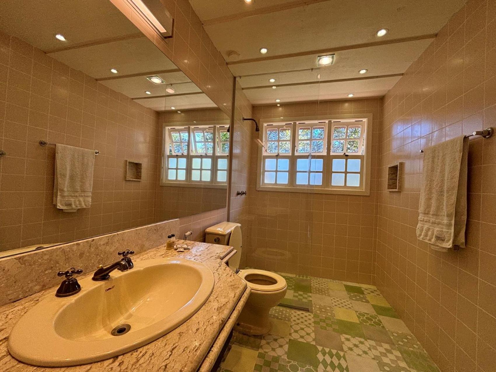 Auberge Suisse Pousada