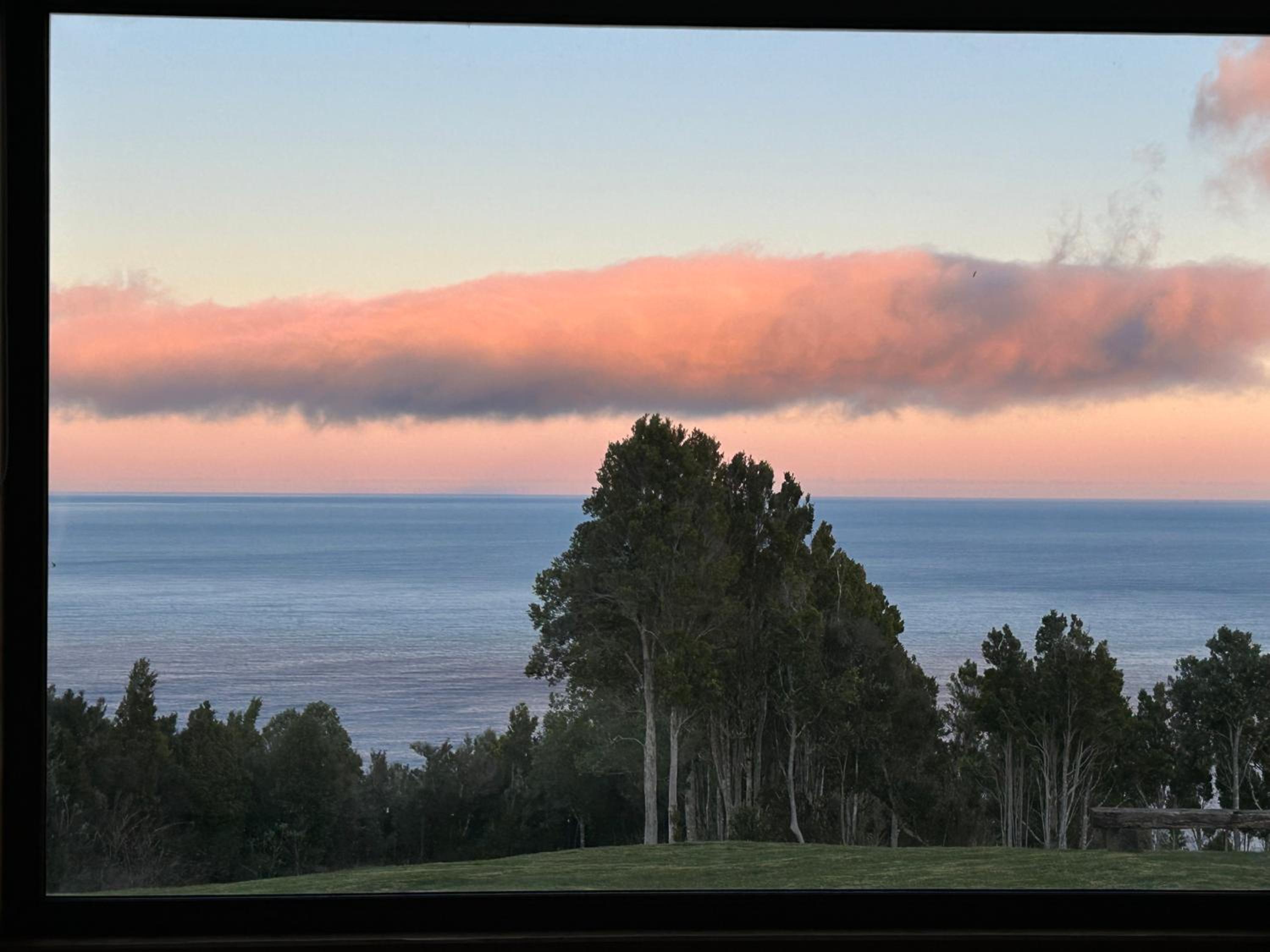 Moderna casa de campo con vista al mar a 20 minutos de Valdivia , Los Pellines