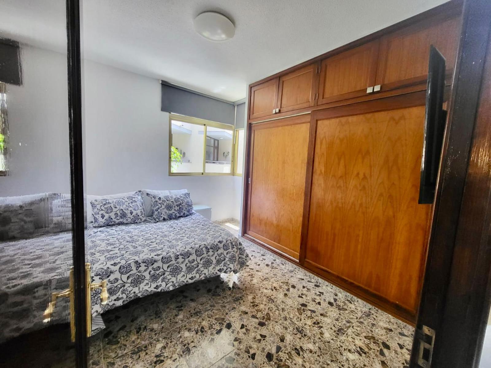 Affordable holiday accommodation for large families and groups at Las Canteras beach with 3 Bedrooms and Free Parking