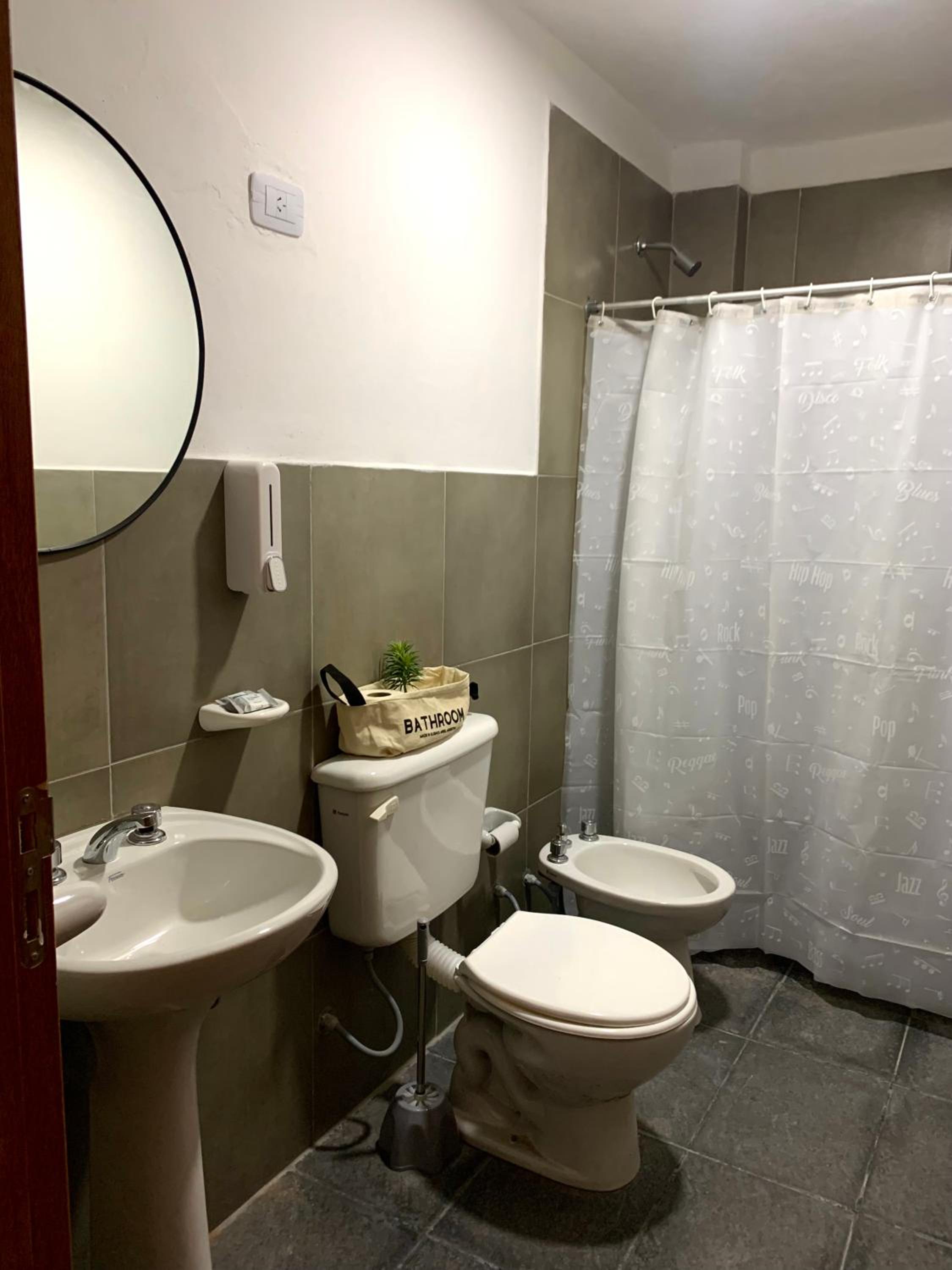 DB Apart en Salta — bathroom