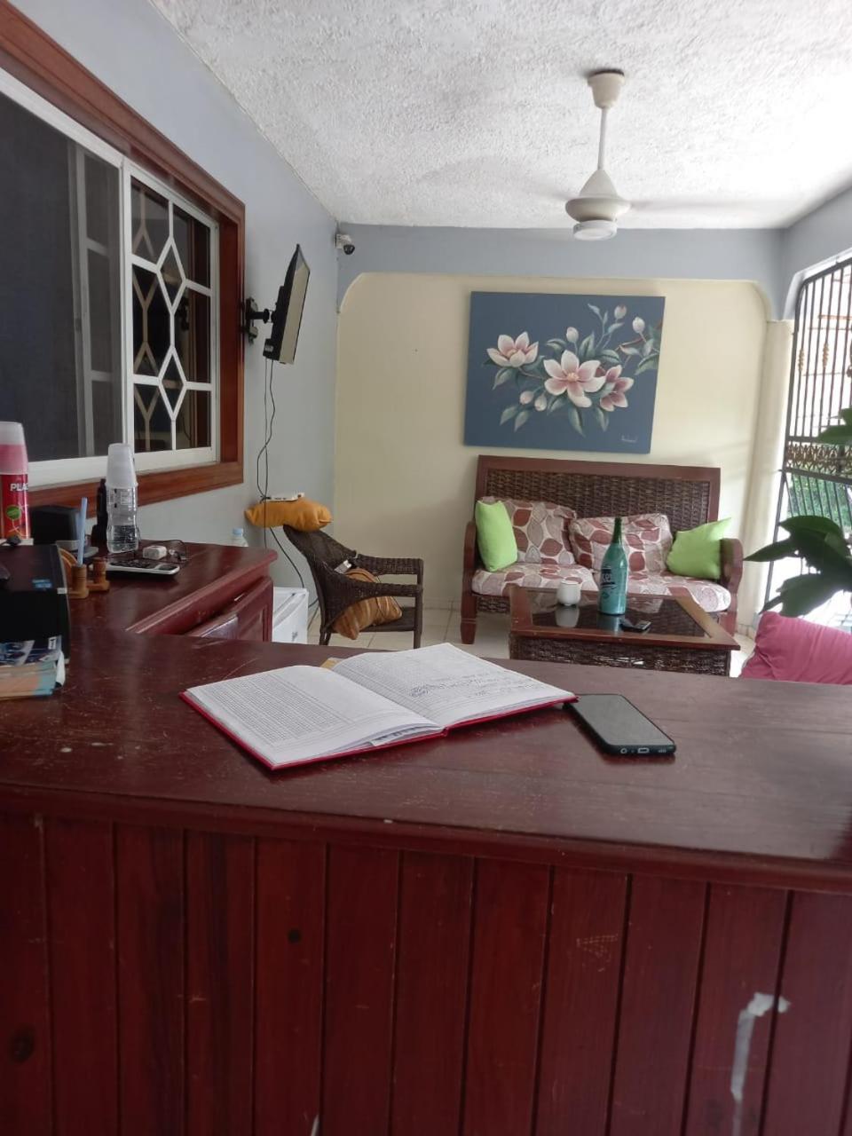 Hotel Los Yayales