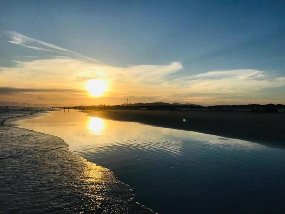 Casa Frente Para o Mar - Praia da Juréia - Iguape