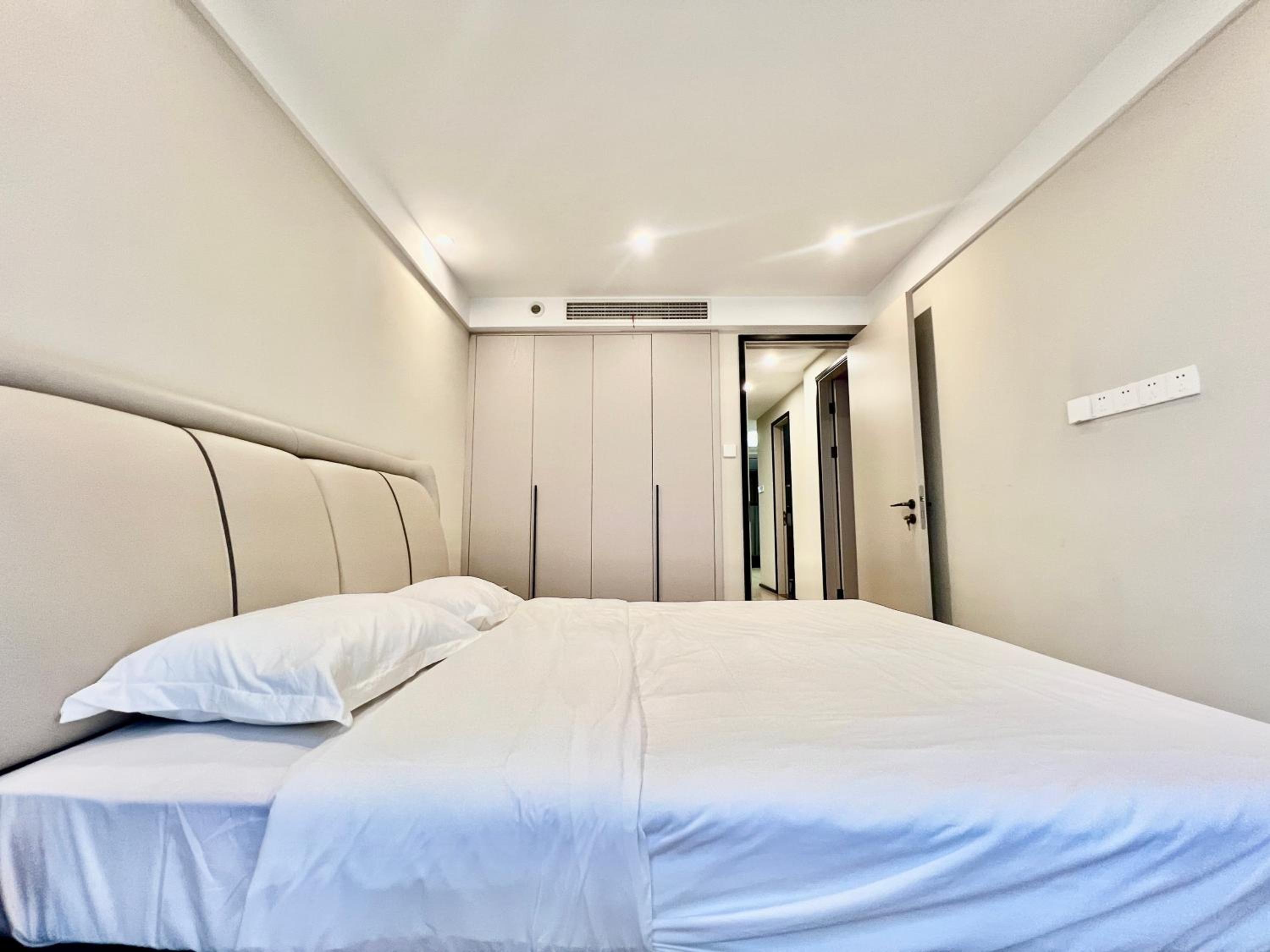 Suzhou Lakeside Sky Villa