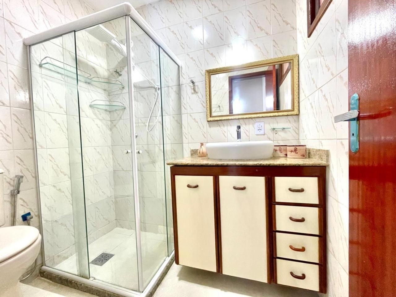 Casa Duplex Praia Das Dunas - Pé na Areia - Alto Padrão - Ar Condicionado