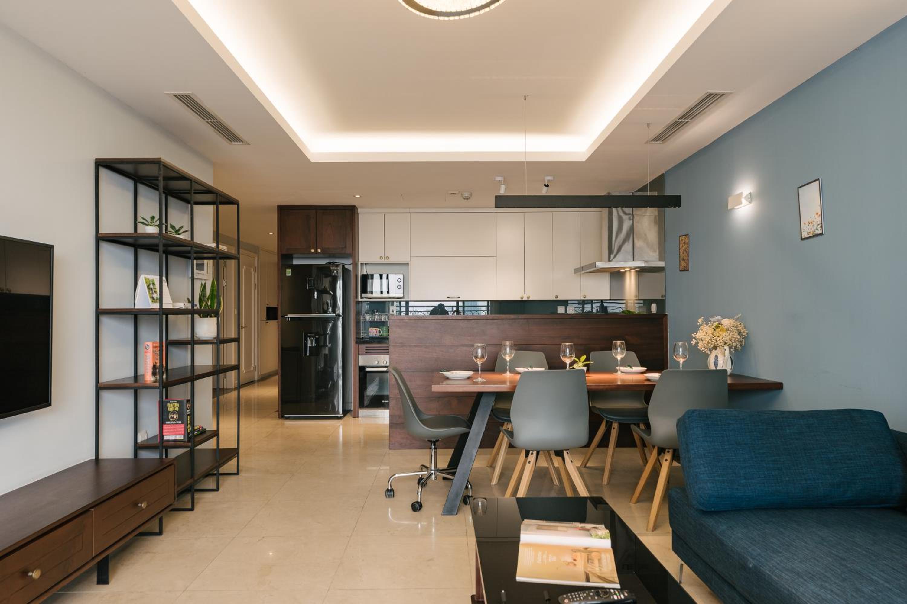 D'Leroi Soleil - Modern Apartment by West Lake