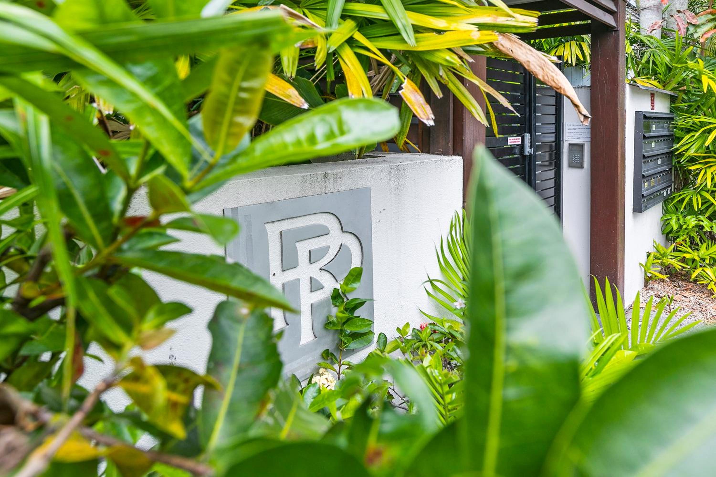 Cozy Cairns Stay - Near Airport, City & Esplanade