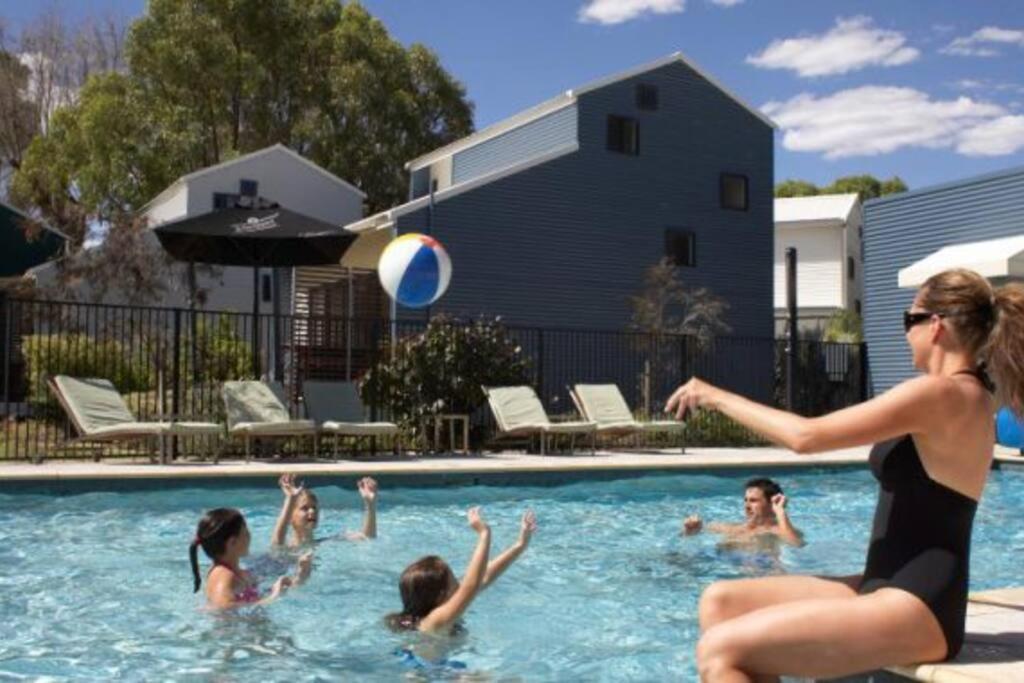 Escape to Preston Beach