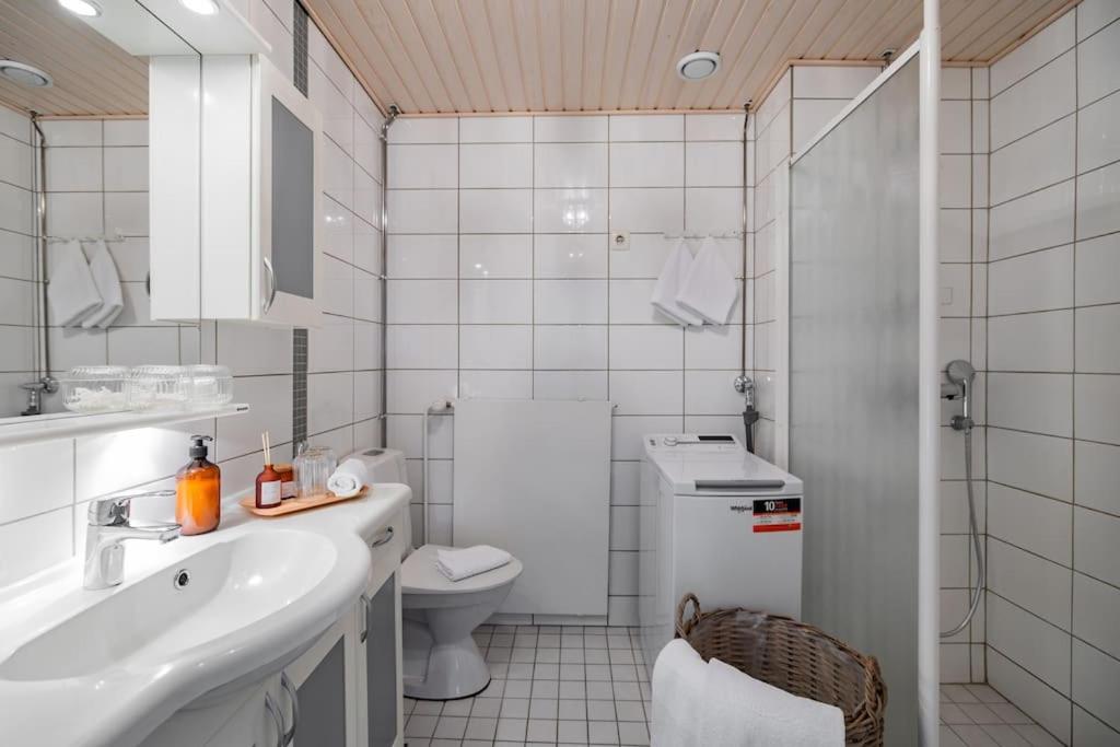 Arctic Haven City Suite