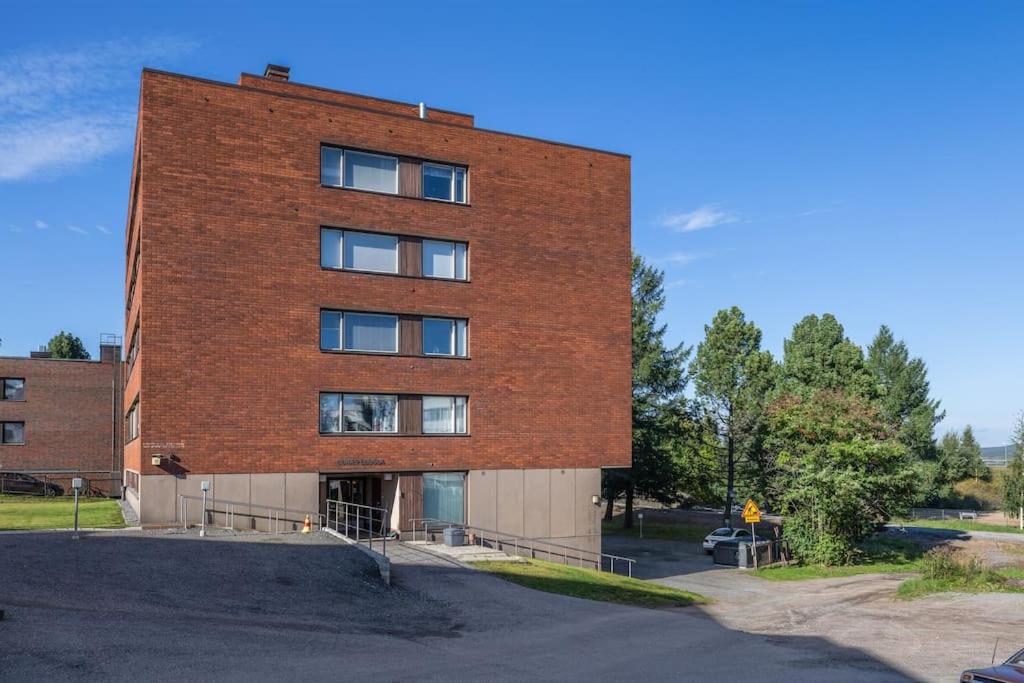 Arctic Haven City Suite