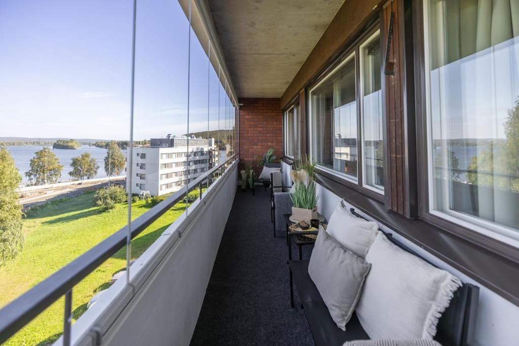 Arctic Haven City Suite