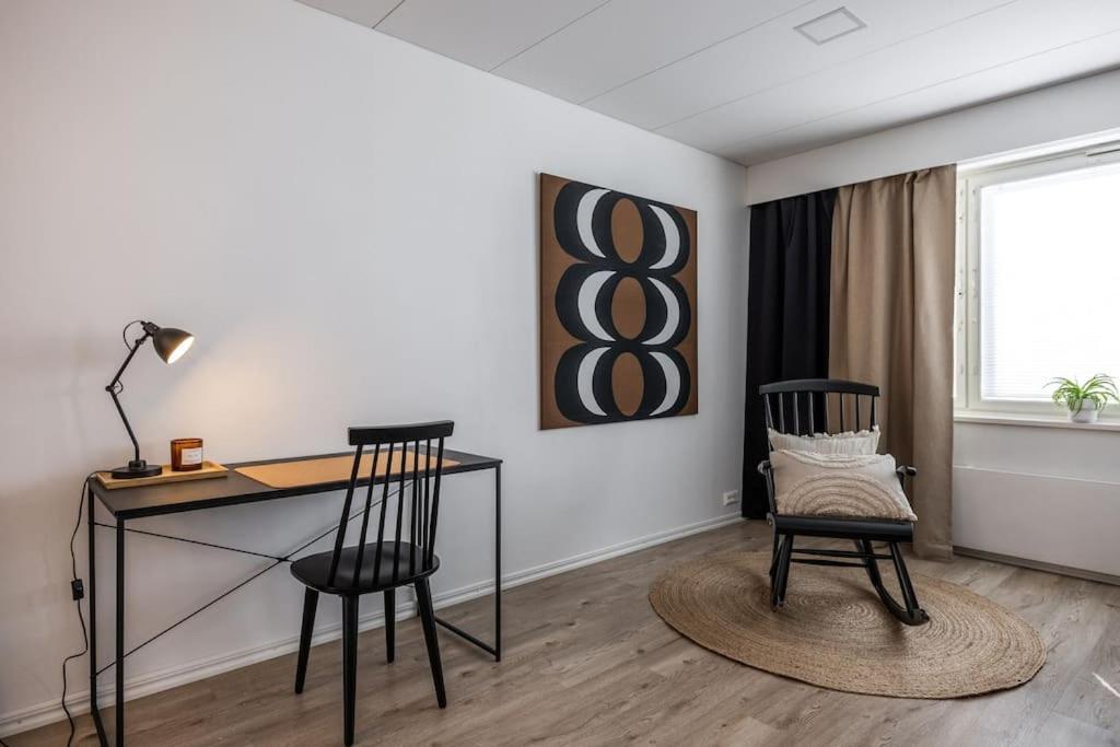 Arctic Haven City Suite