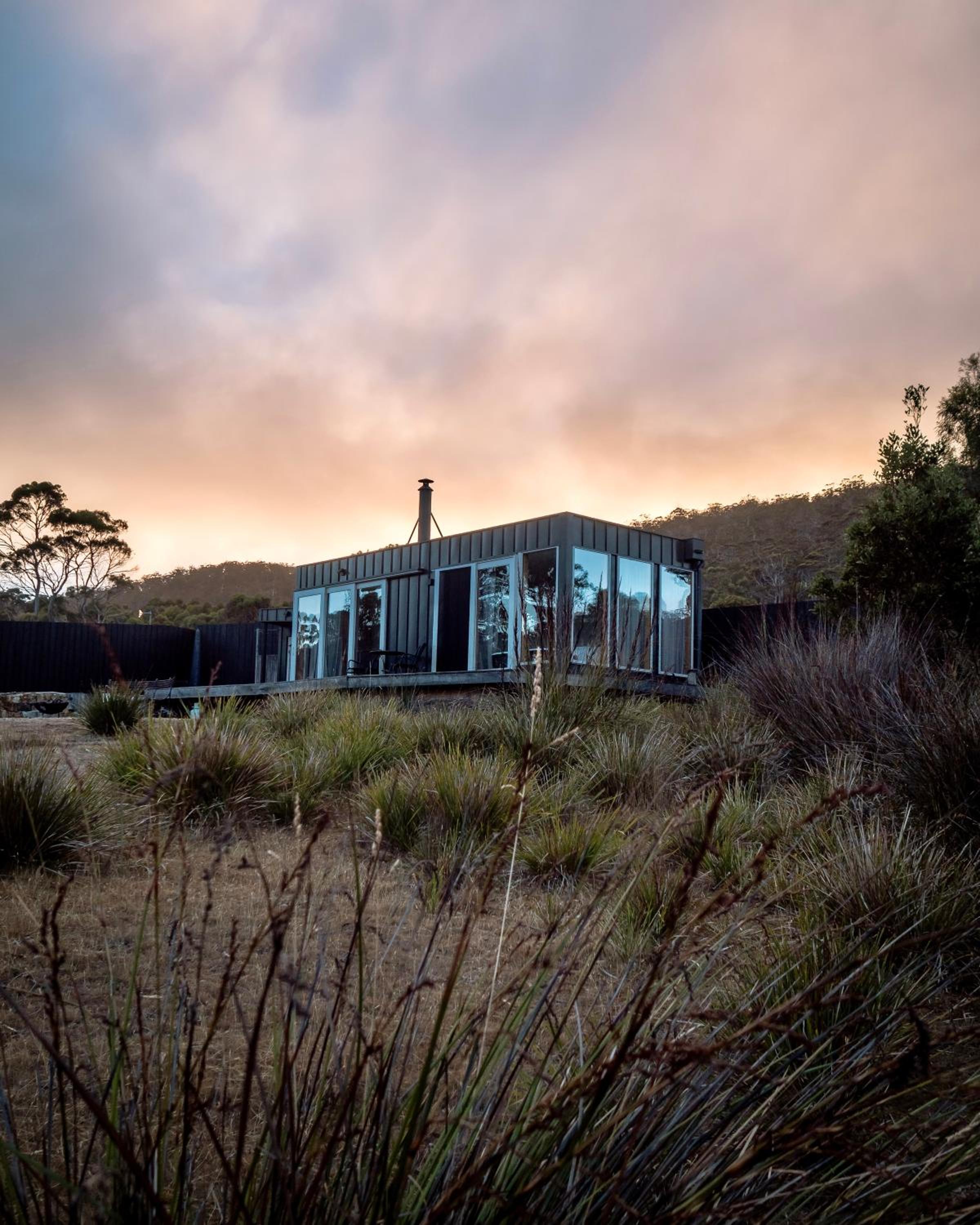 The Hide private Waterfront on Beautiful Bruny
