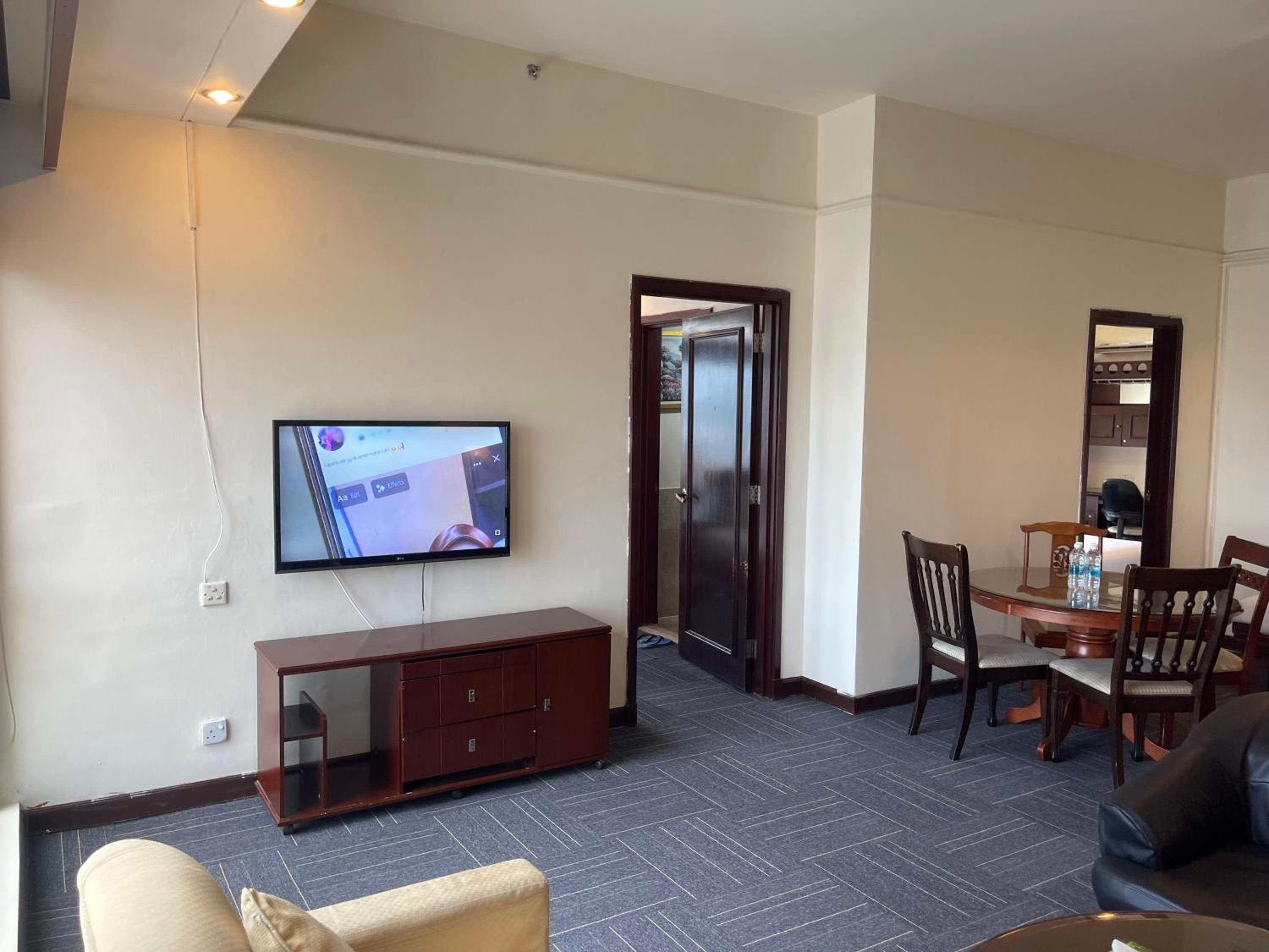 KL Elegant Apartment at Times Square