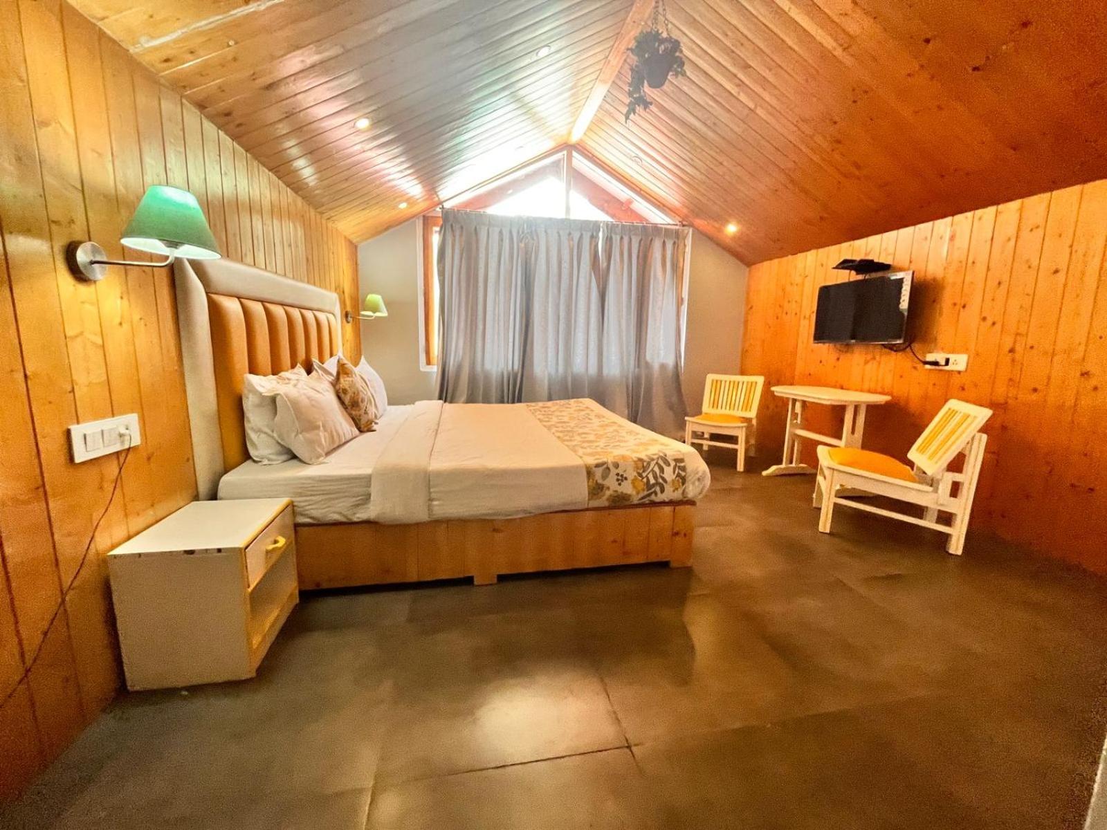 Shamshi Royal Cafe & Stay view 5
