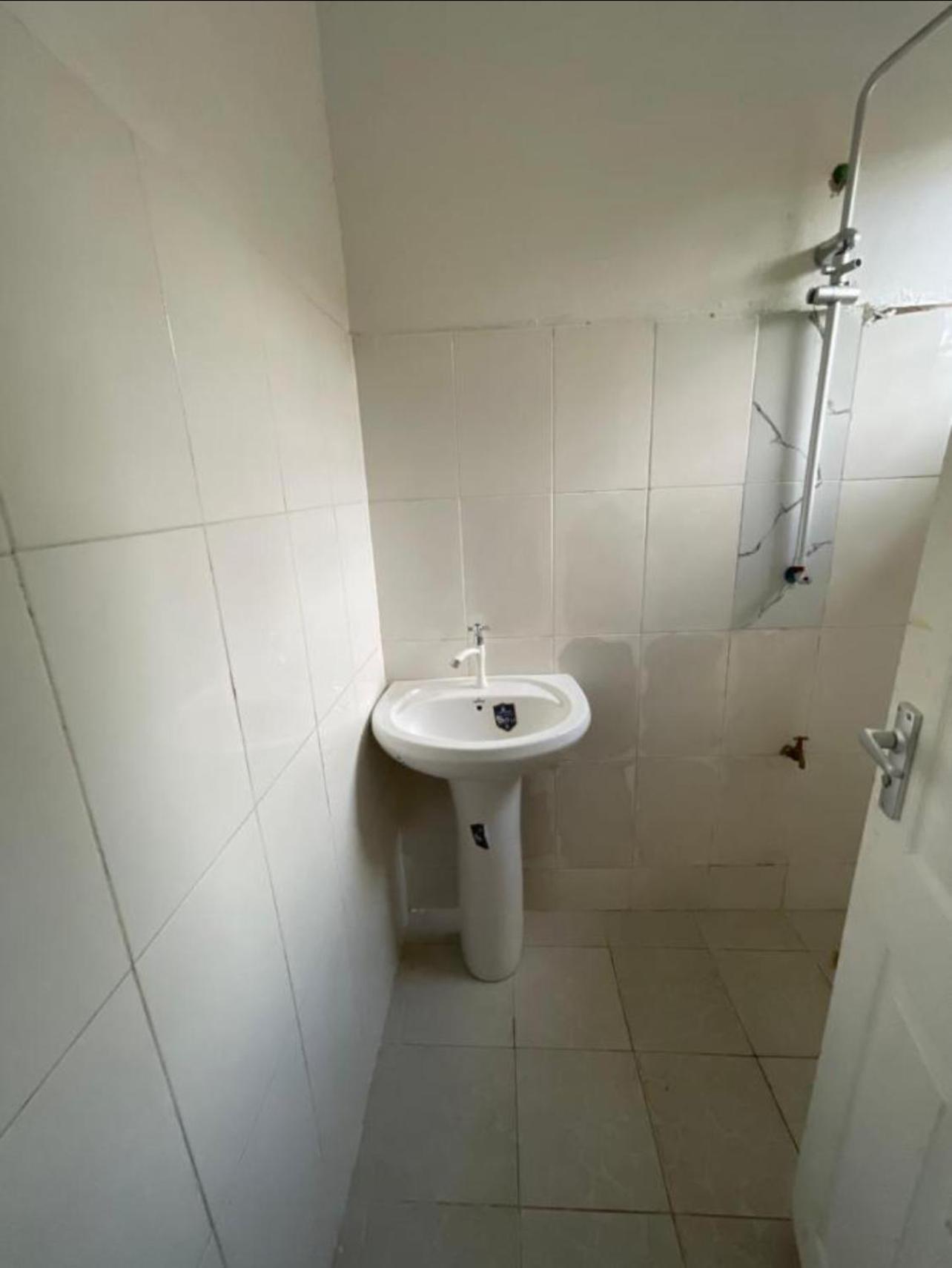 Maggie Rooms - Mlimani city view 5