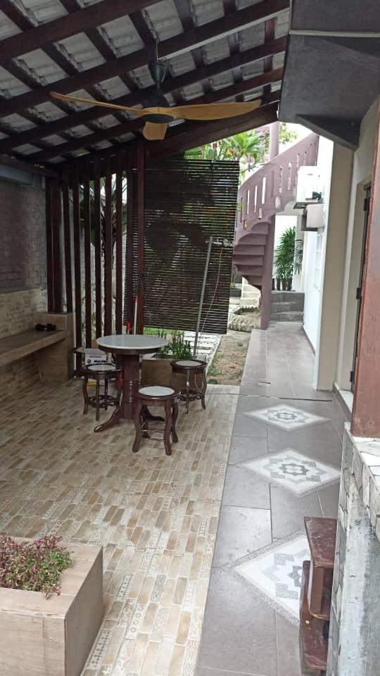 Studio Landed House SS2 Garden View photo 4