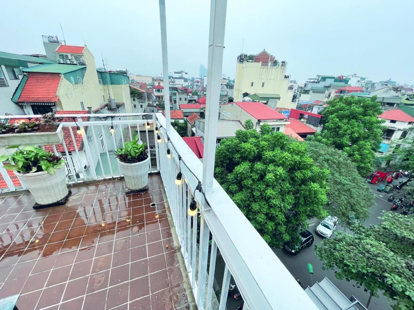 May - AMAYZING SKY VIEW HB