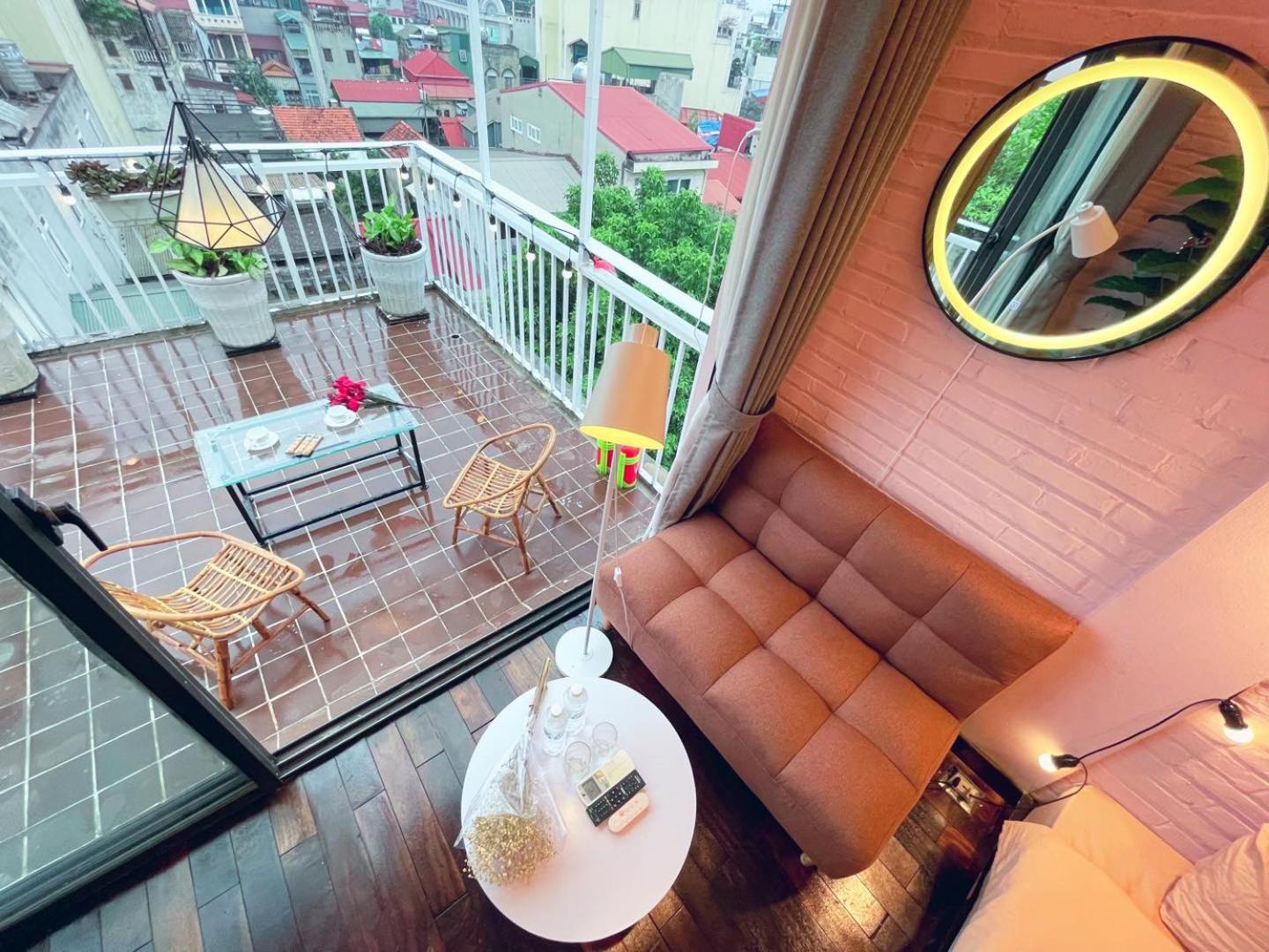 May - AMAYZING SKY VIEW HB