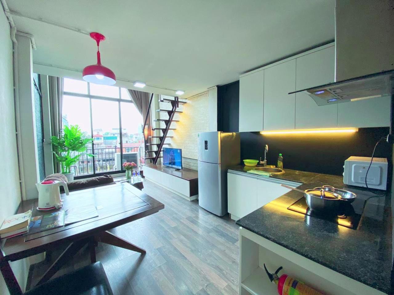 MAY - AMAYZING Duplex City view