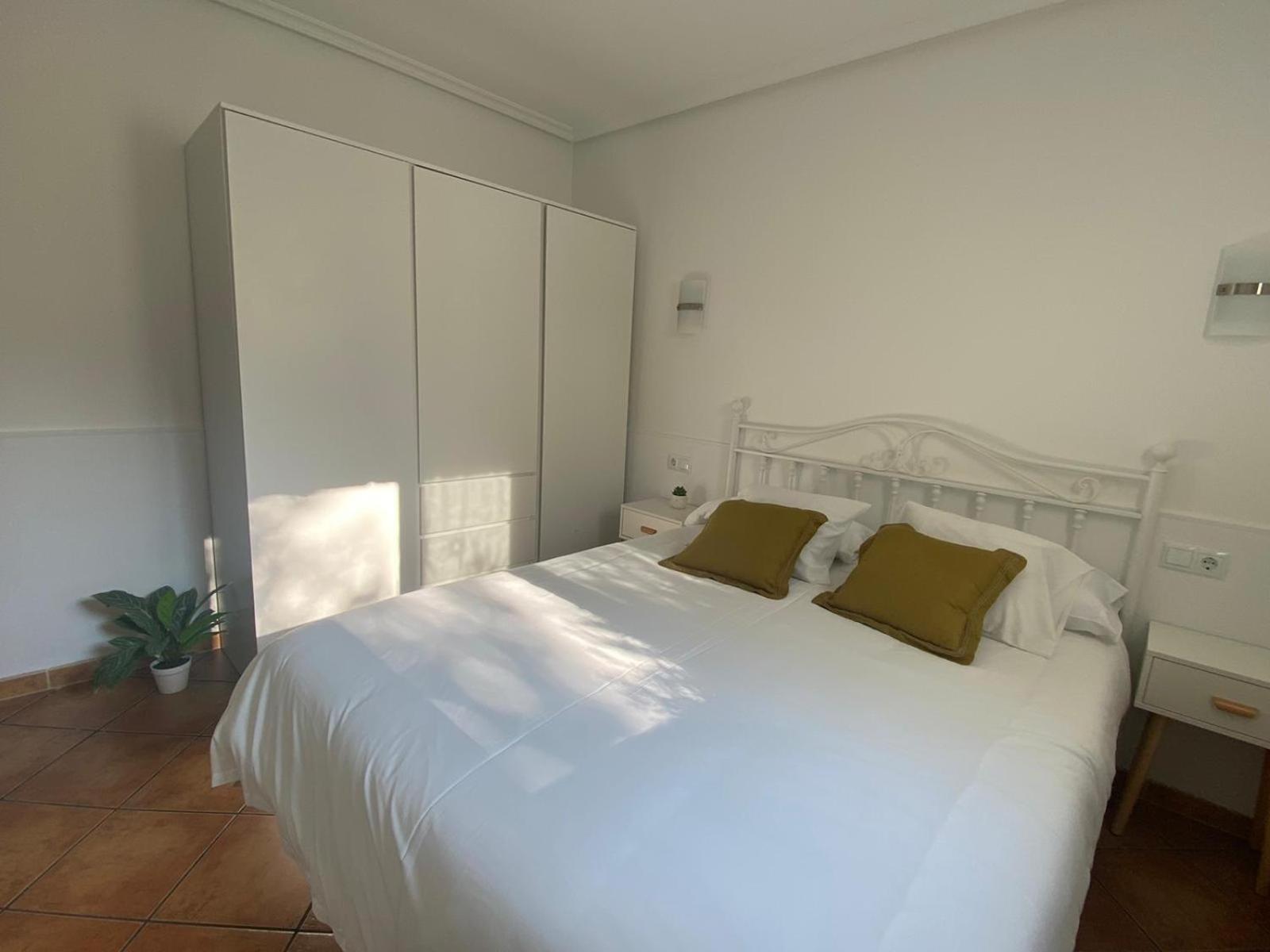 Apartamento familiar con jardín y parking privado