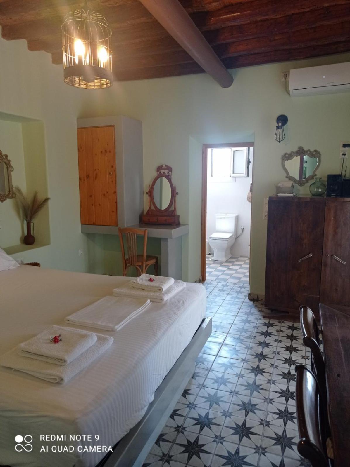 MYRTIA , Traditional Kimolos house view 5