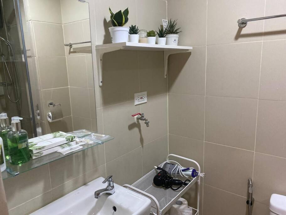1BR CONDO Fame Residences Mandaluyong- Be My Guest Staycation- Near SM Megamall, Greenfield District, & Ortigas view 3