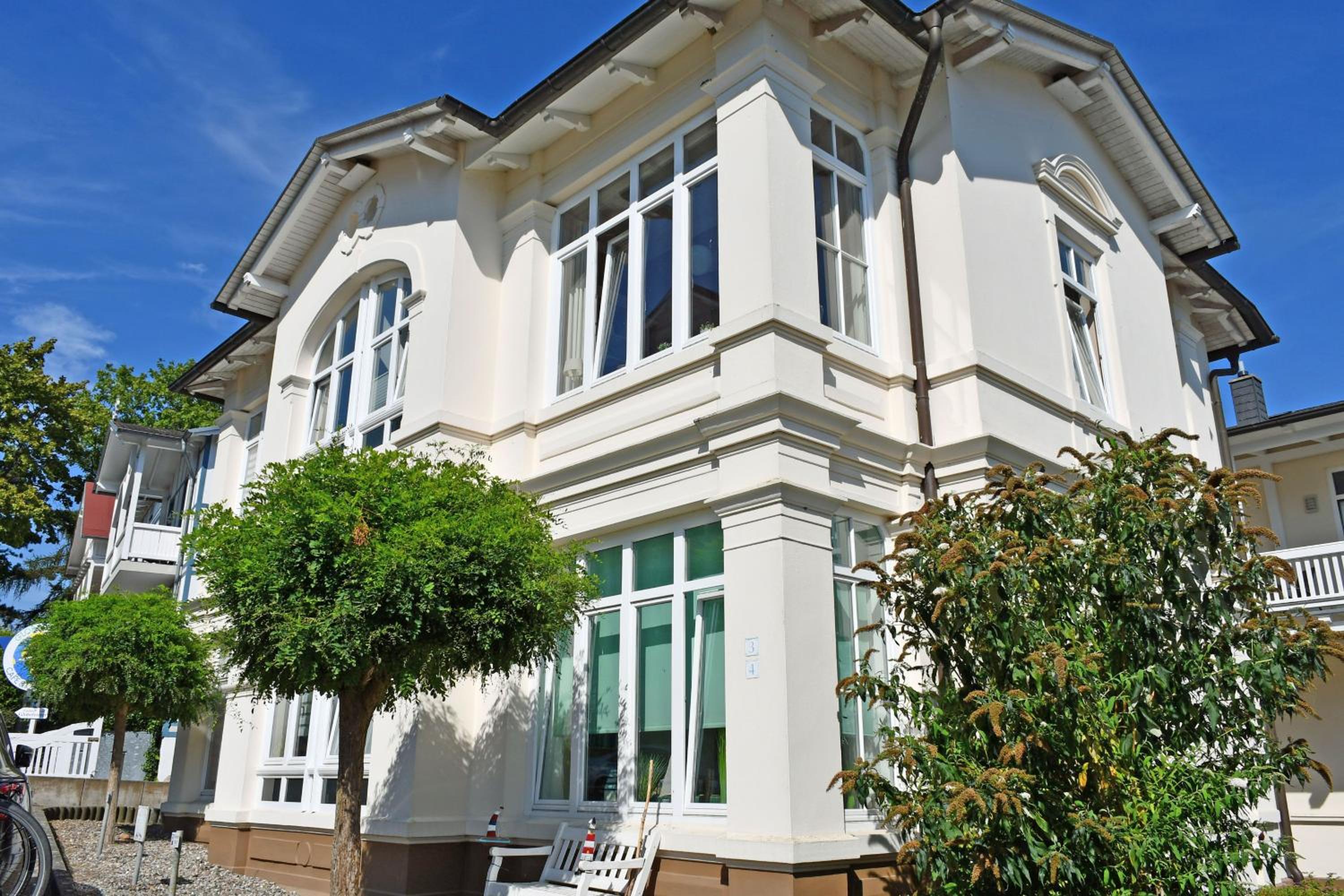 Ferienwohnung mit Balkon 500 m bis zum Strand VH