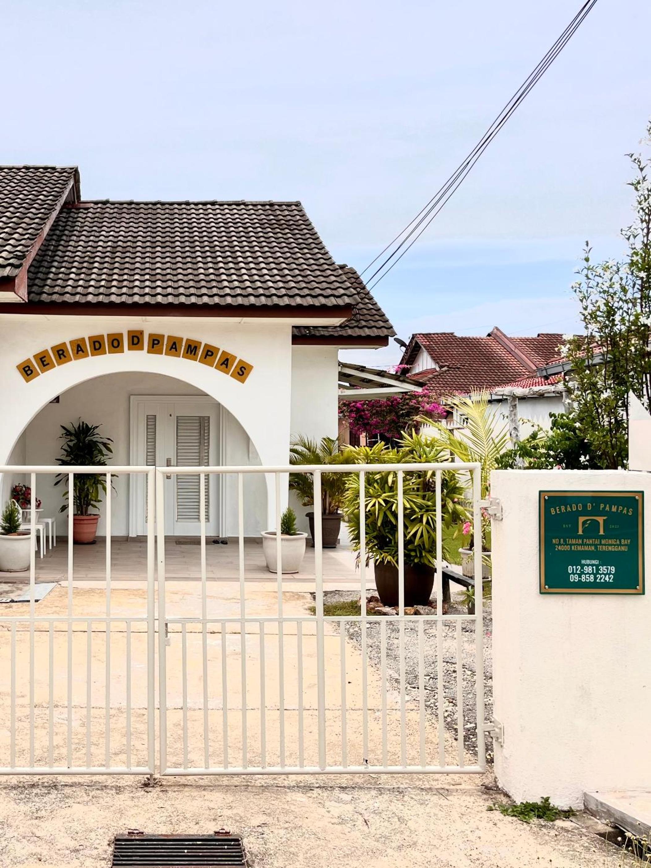 Beach Cottage Homestay Kemaman - Berado D Pampass view 4