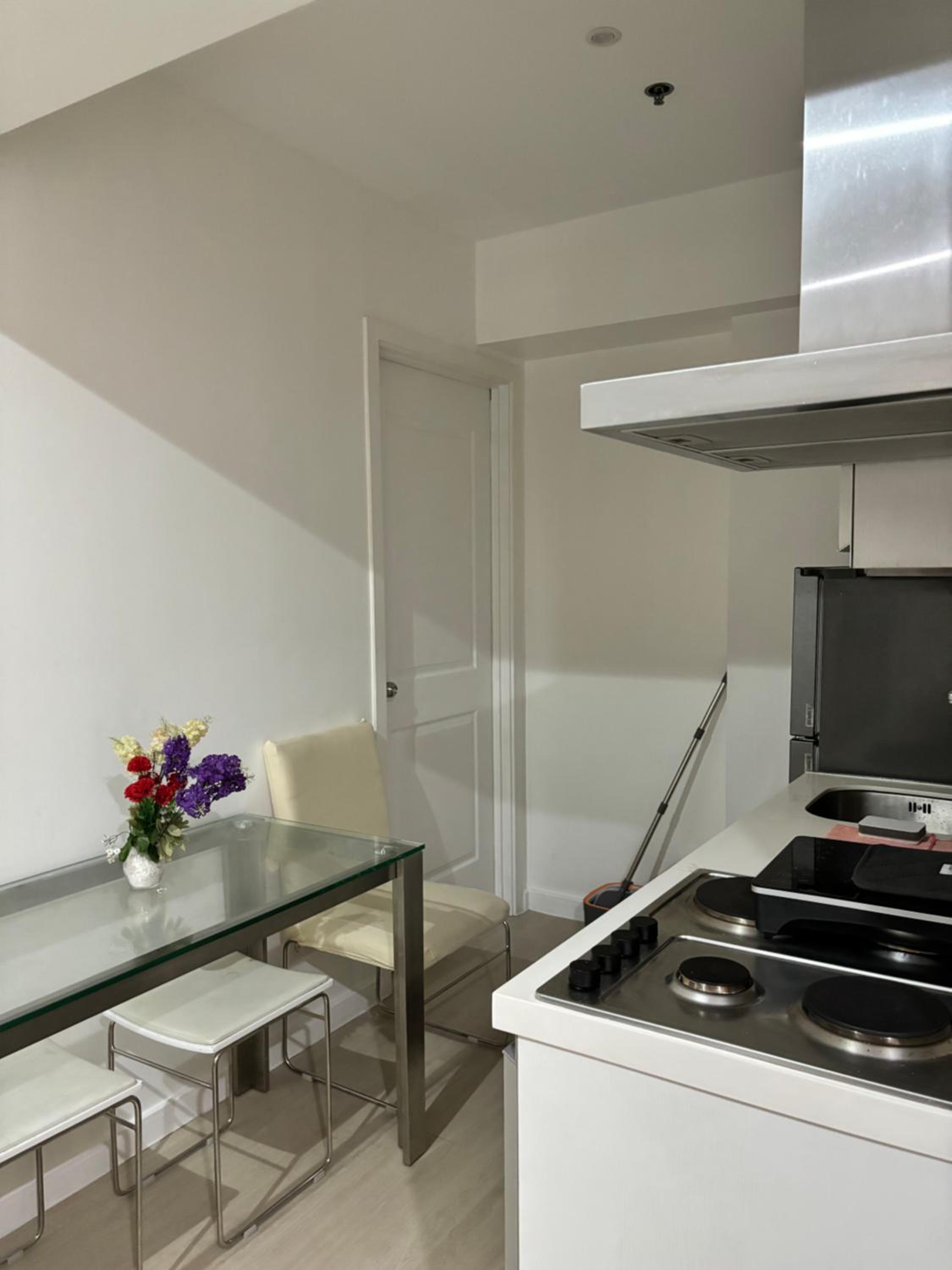 Azure Staycation by JB - 2Bedroom Unit