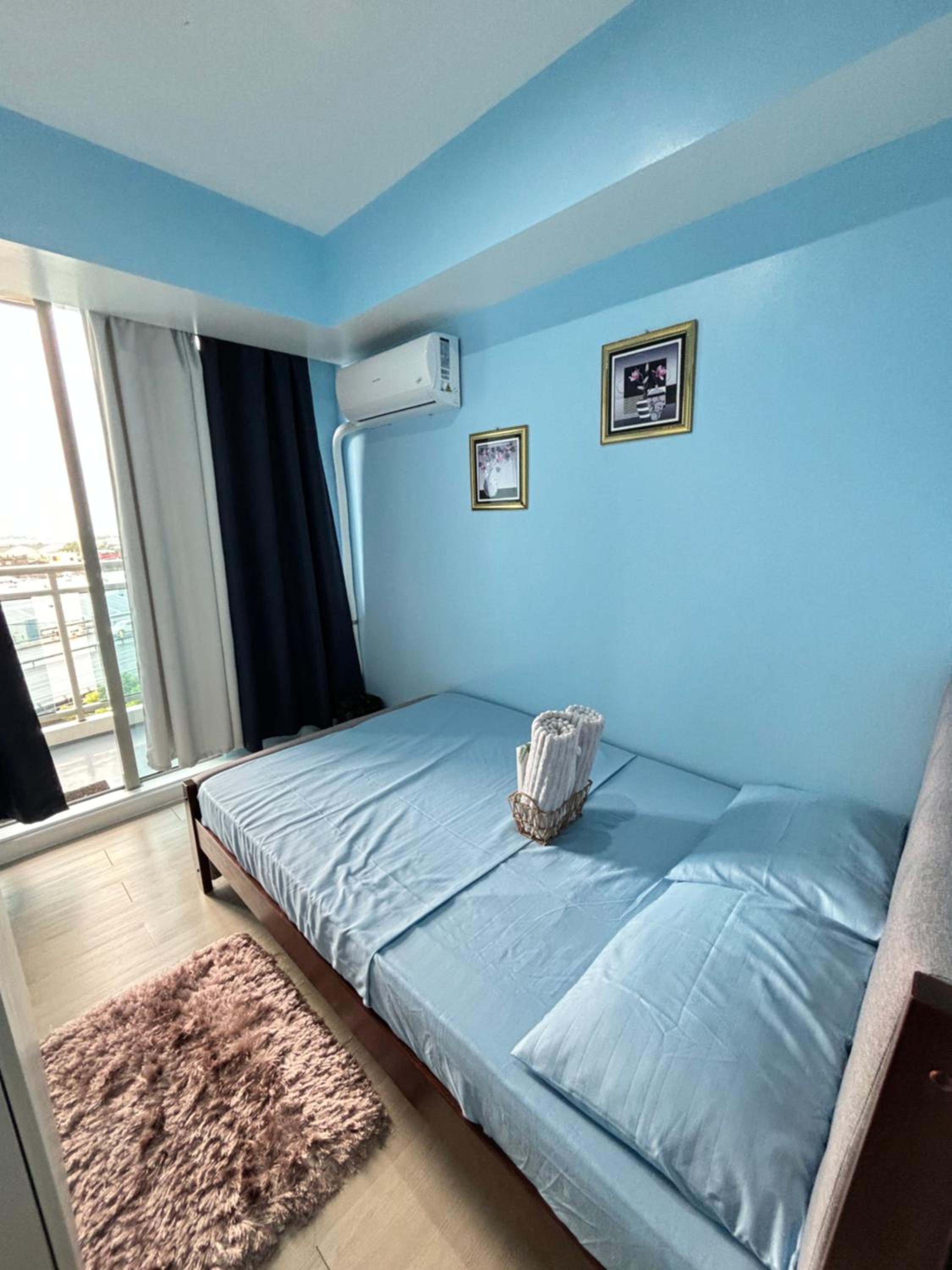 Azure Staycation by JB - 2Bedroom Unit