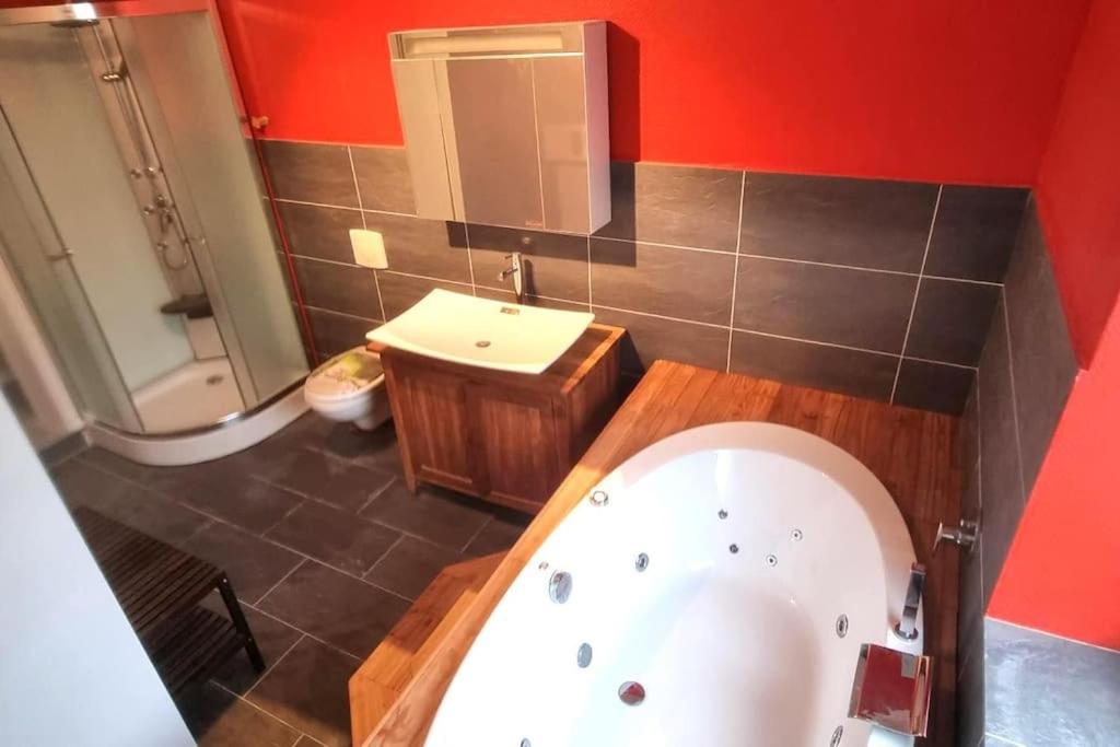 Appartement de luxe central, avec jacuzzi view 4