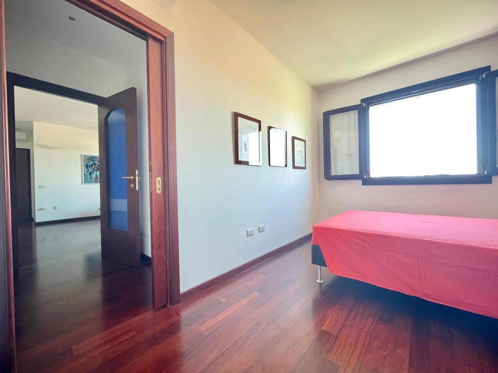 Appartamento signorile con vista Caprera view 5