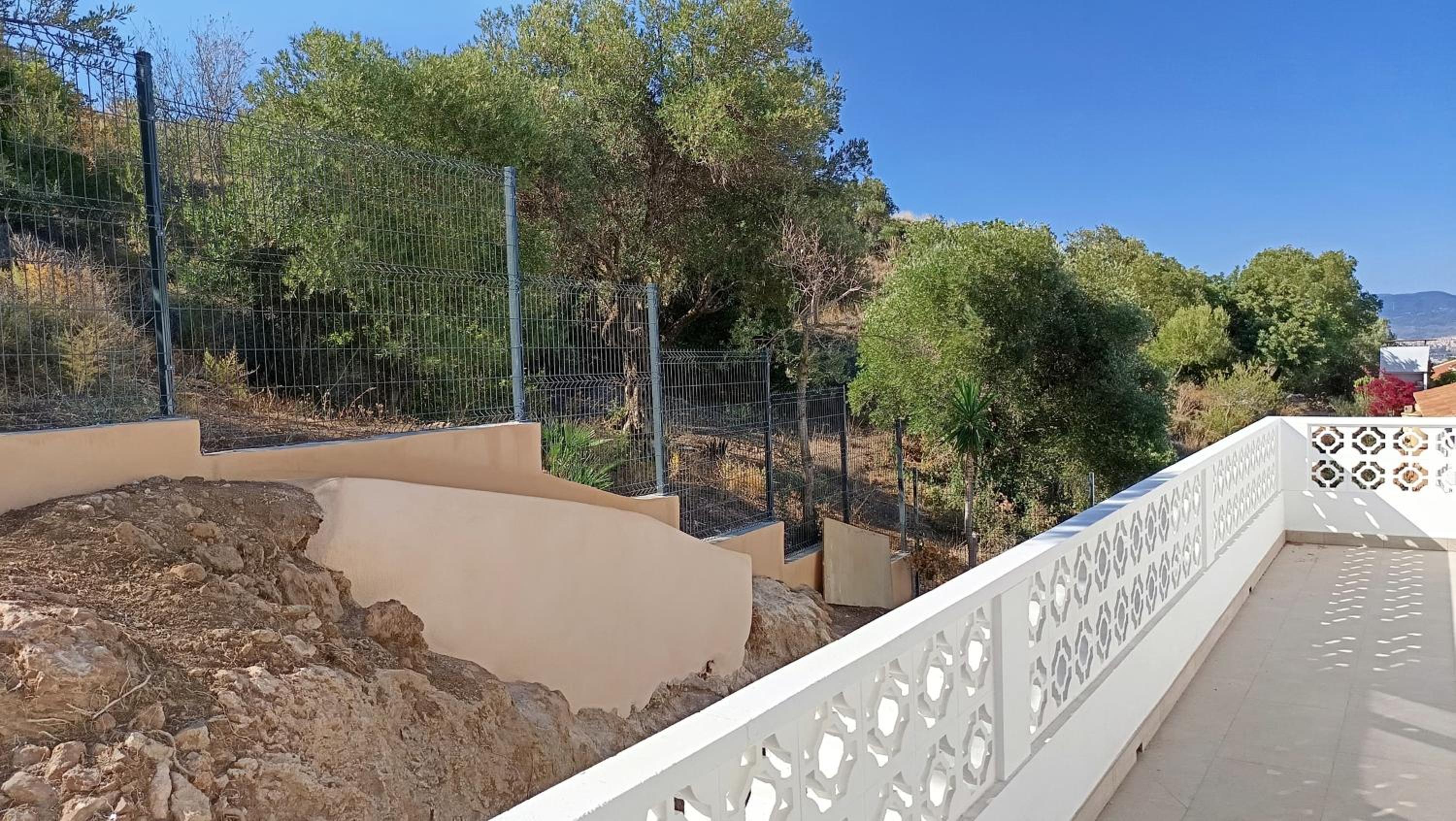 Happyplace Malaga - Villa with Panoramic Sea View Heated Infinity Saltwater Pool