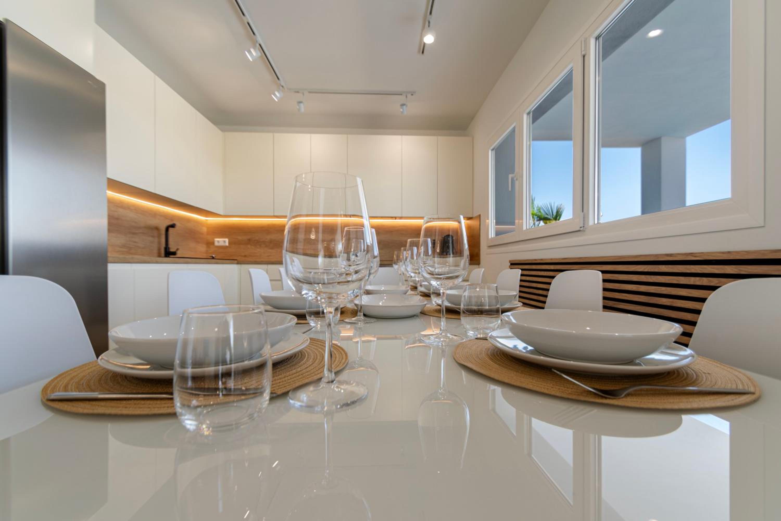 Happyplace Malaga - Villa with Panoramic Sea View Heated Infinity Saltwater Pool
