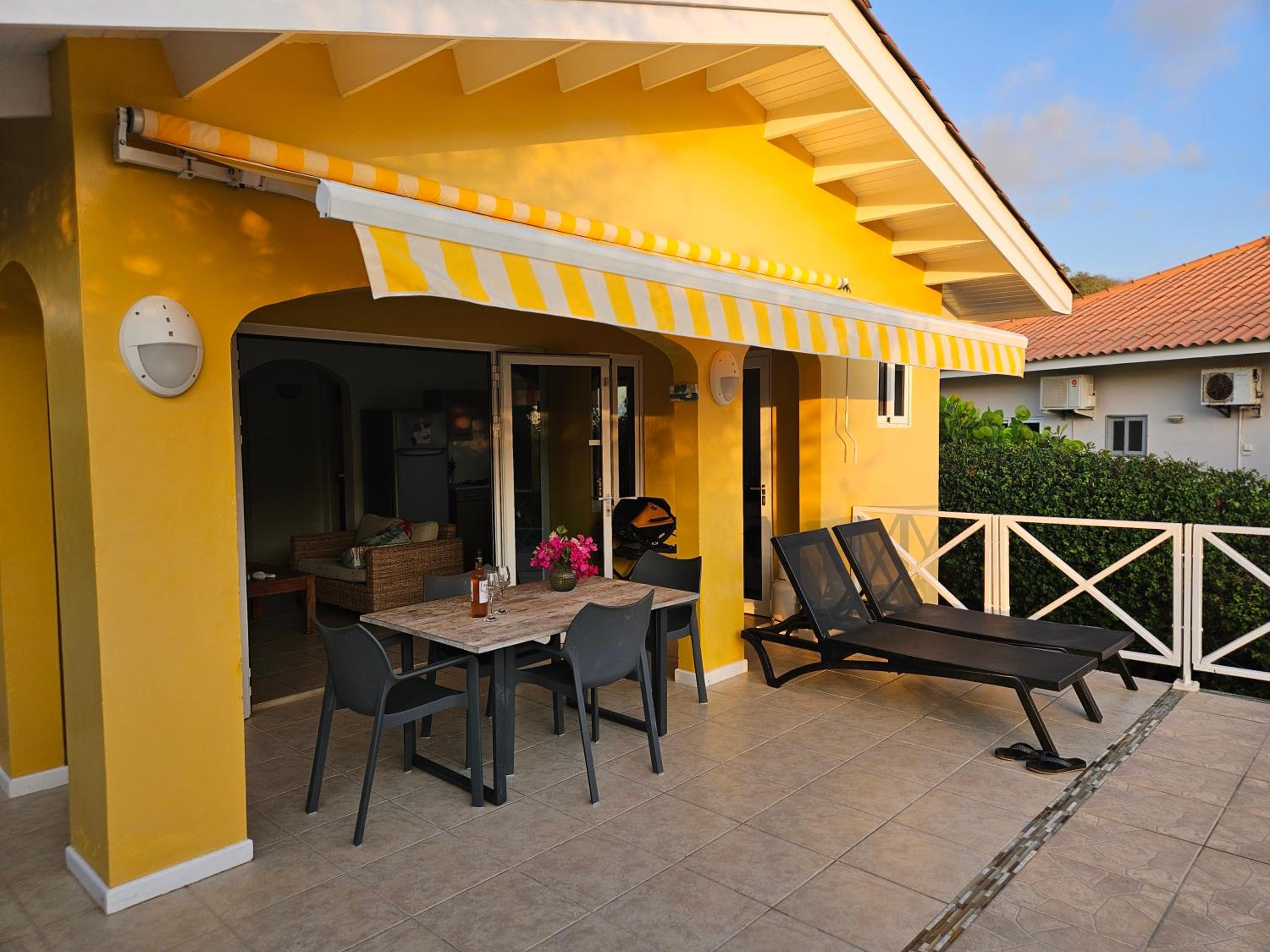 Villa Karawara