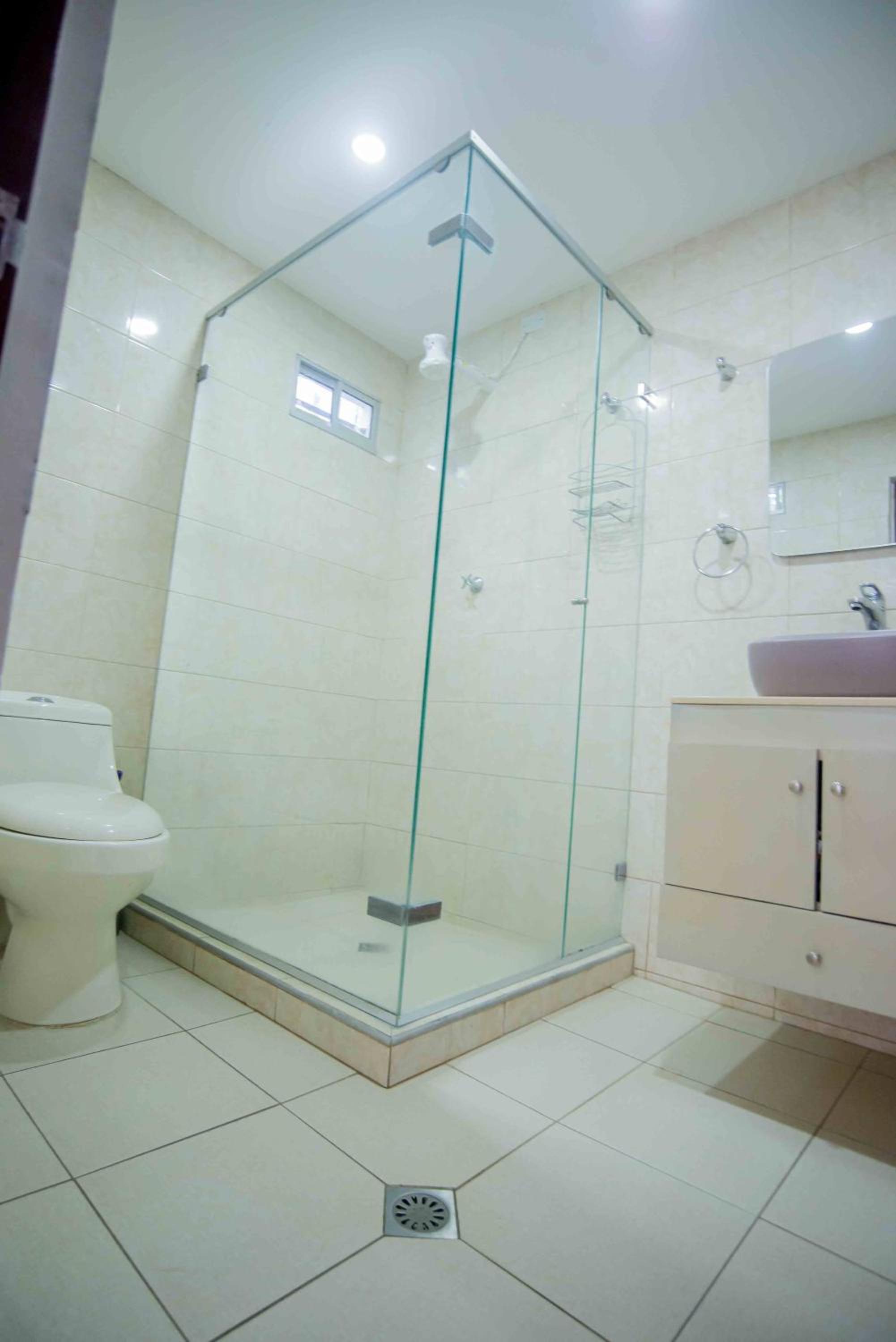 Casa Nora casa amplia con aire acondicionado para familias y grupos WiFi y parking cubierto